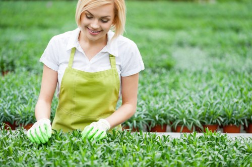 Berrylands gardeners managing site risks